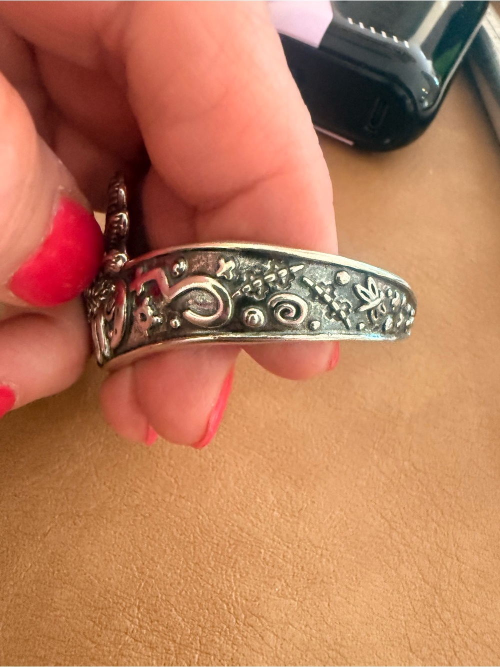 Navajo artist Fritz Casuse Sterling Silver Spirit Kachina Cuff Bracelet. - Picture 5 of 10